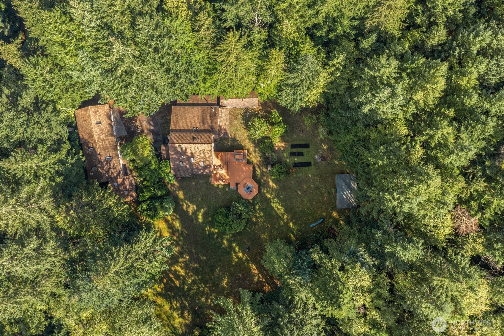 20506 Old Mill Road Property Photo 4