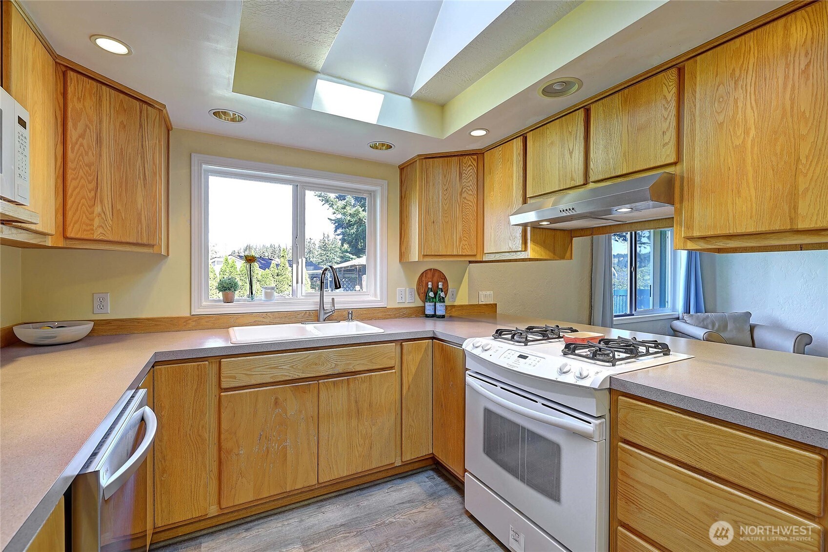 371 Cambrae Drive Property Photo 15