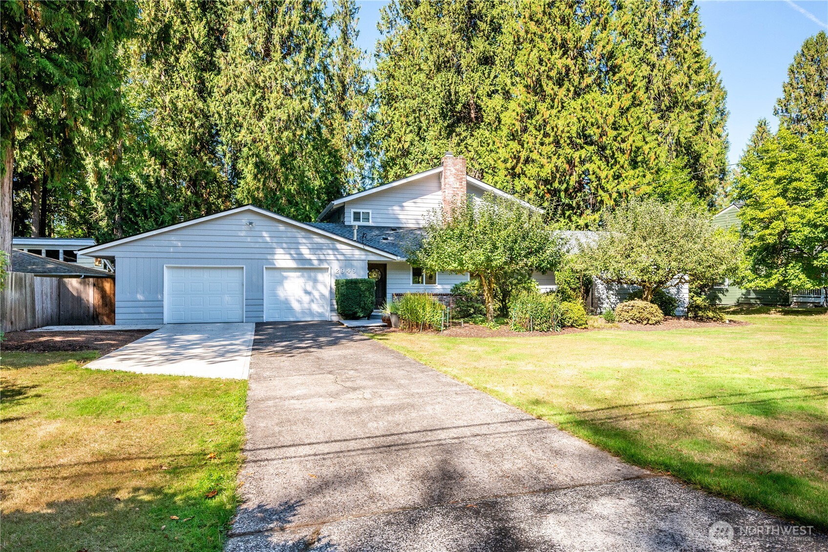 2949 Laurel Road Property Photo 1