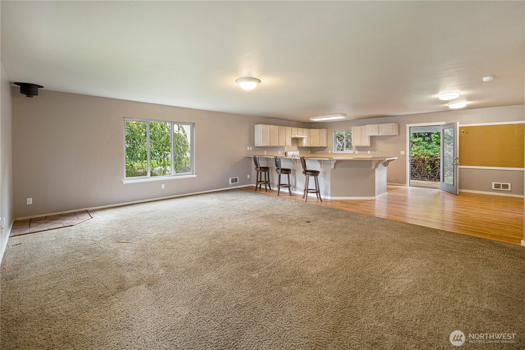 782 Nash Street Property Photo 3