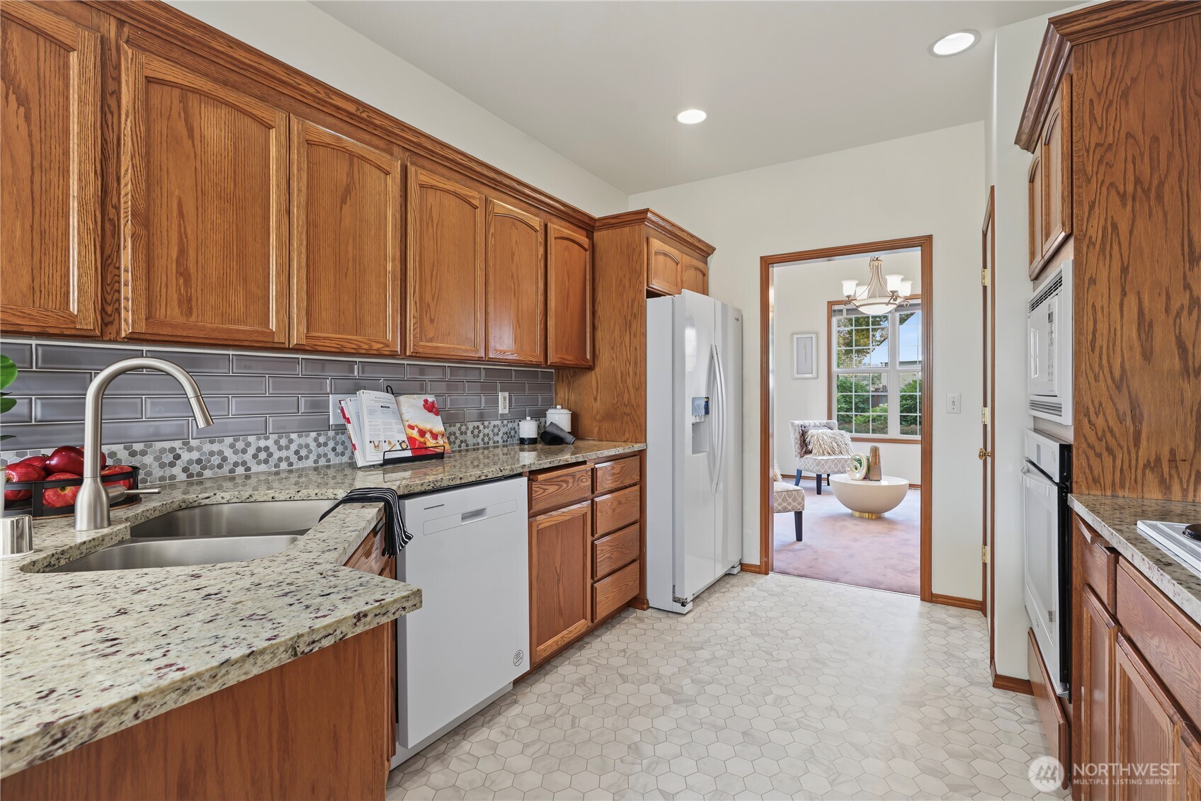 2113 12th Avenue Property Photo 5