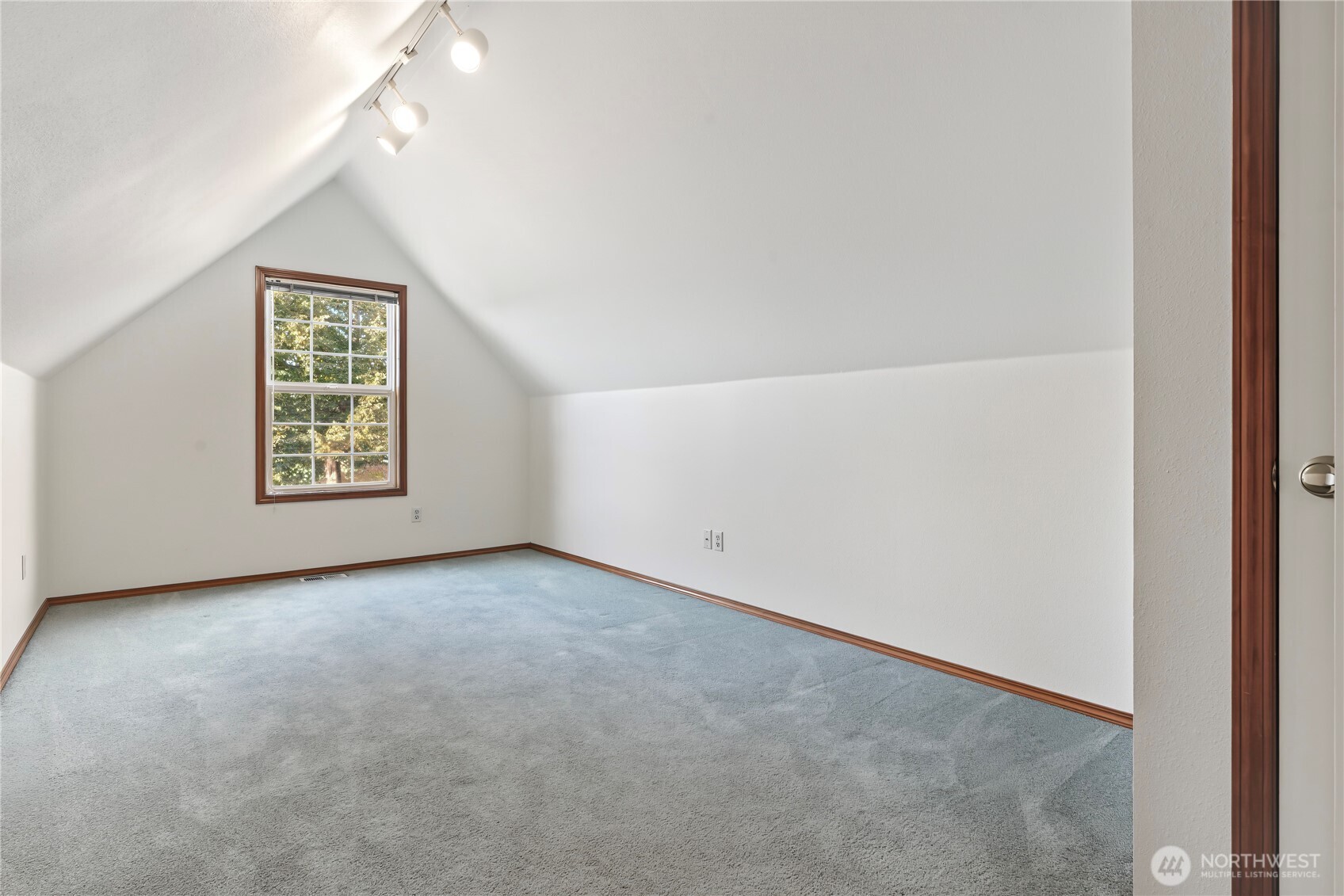 2113 12th Avenue Property Photo 22
