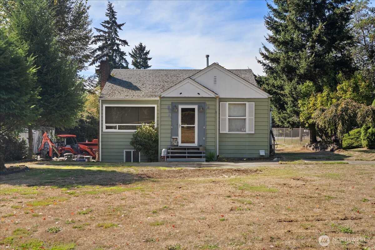 12005 5th Avenue Property Photo 1