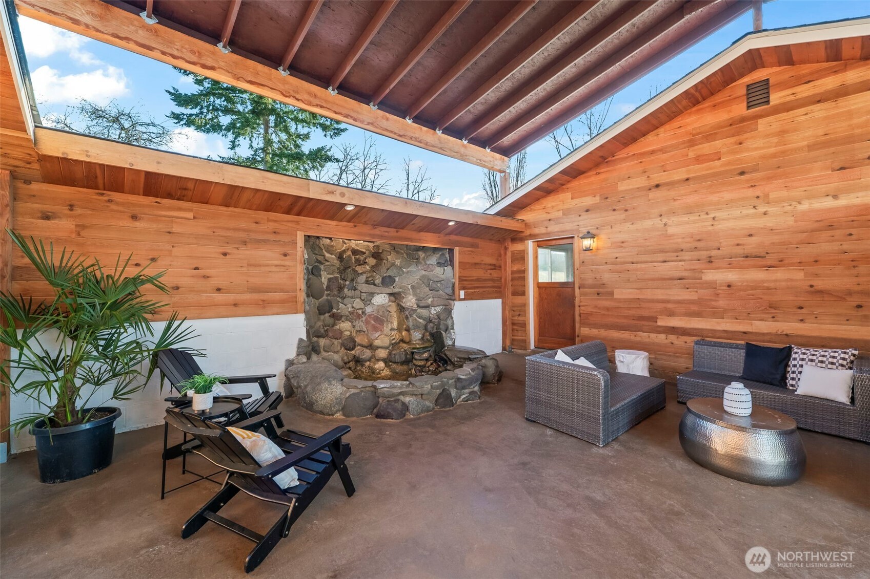 15329 104th Avenue Property Photo 6