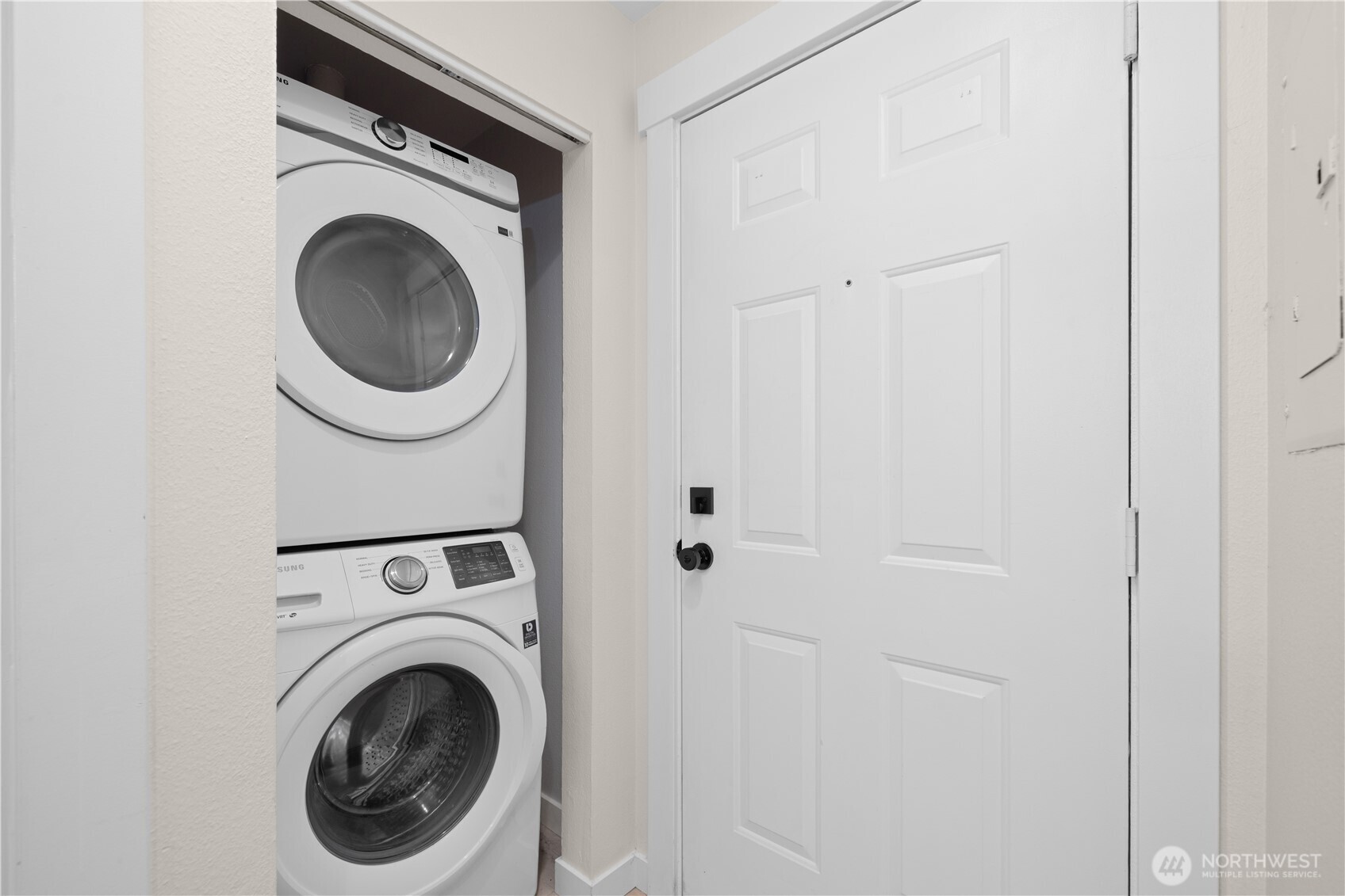 3420 Burke Avenue A103 Property Photo 15