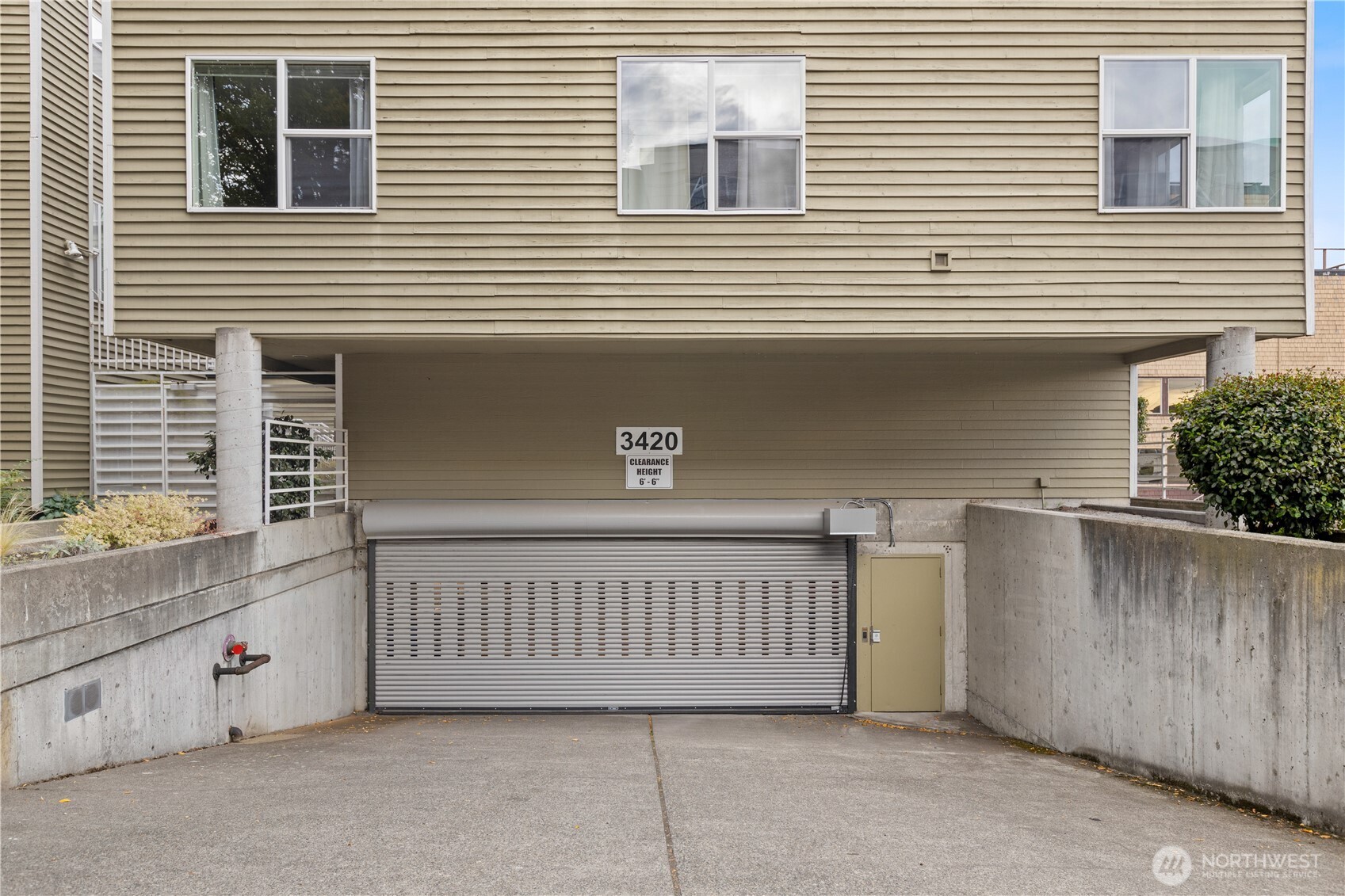3420 Burke Avenue A103 Property Photo 26