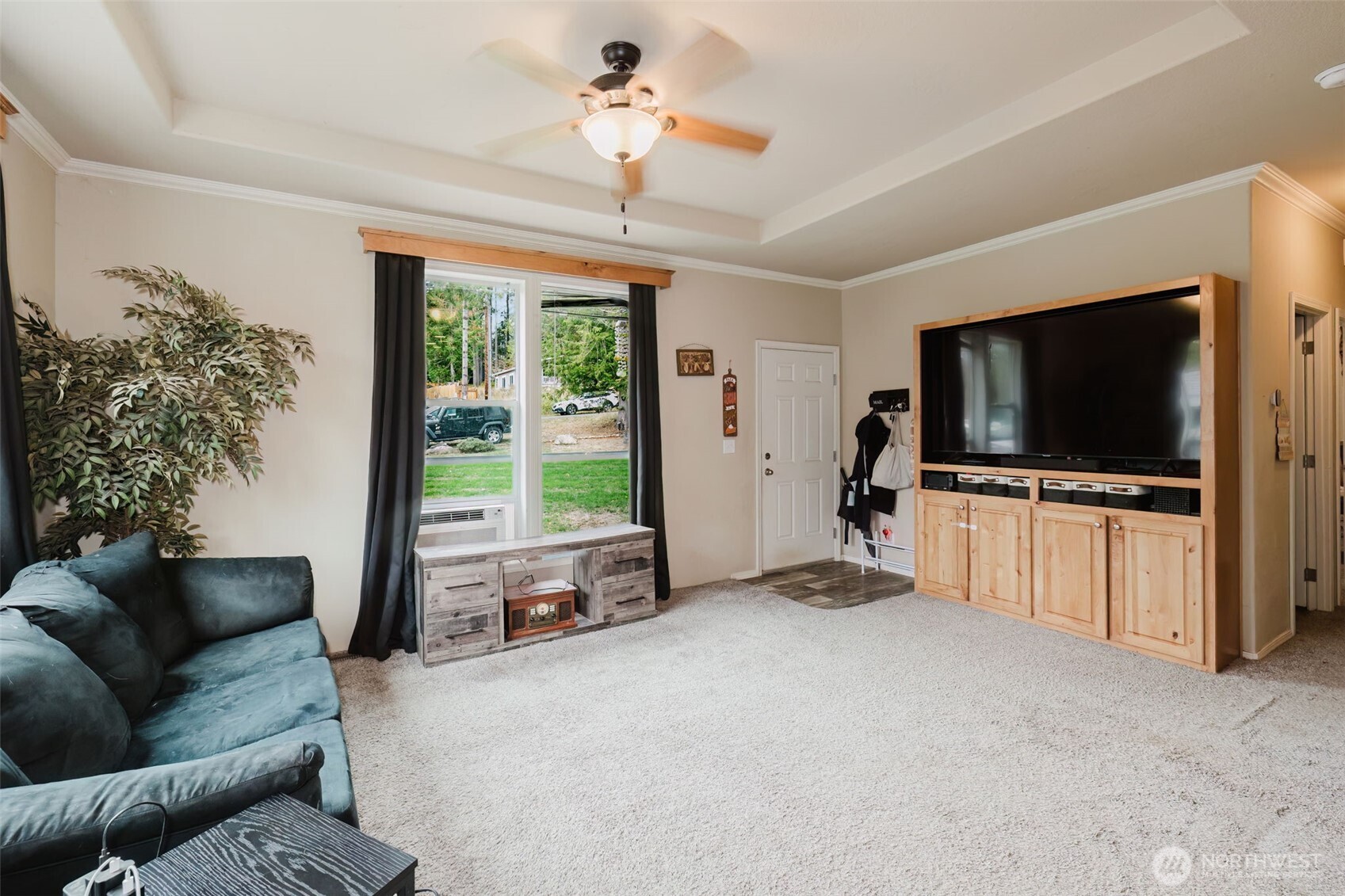 91 E Ashwood Lane Property Photo 3