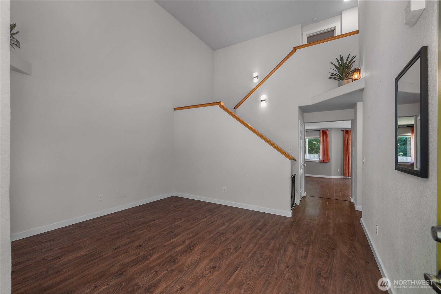 7135 Southwick Property Photo 4