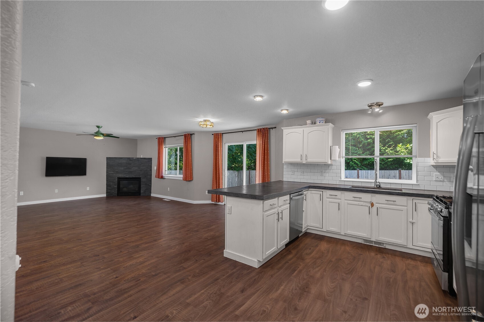 7135 Southwick Property Photo 11