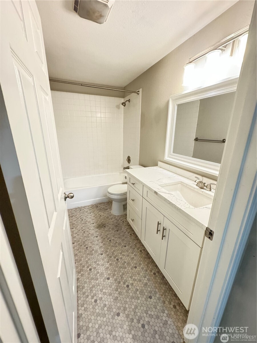 12607 100th Lane L255 Property Photo 10