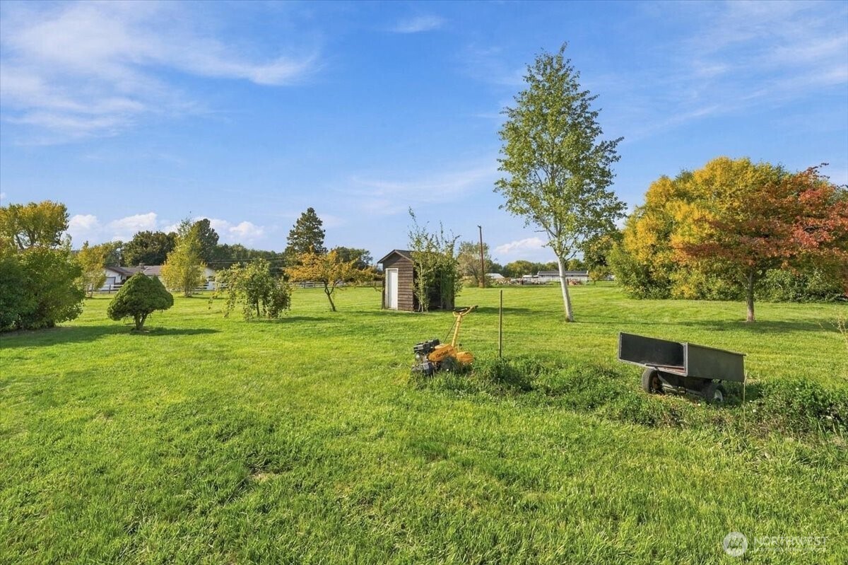 2104 W Dry Creek Road Property Photo 26
