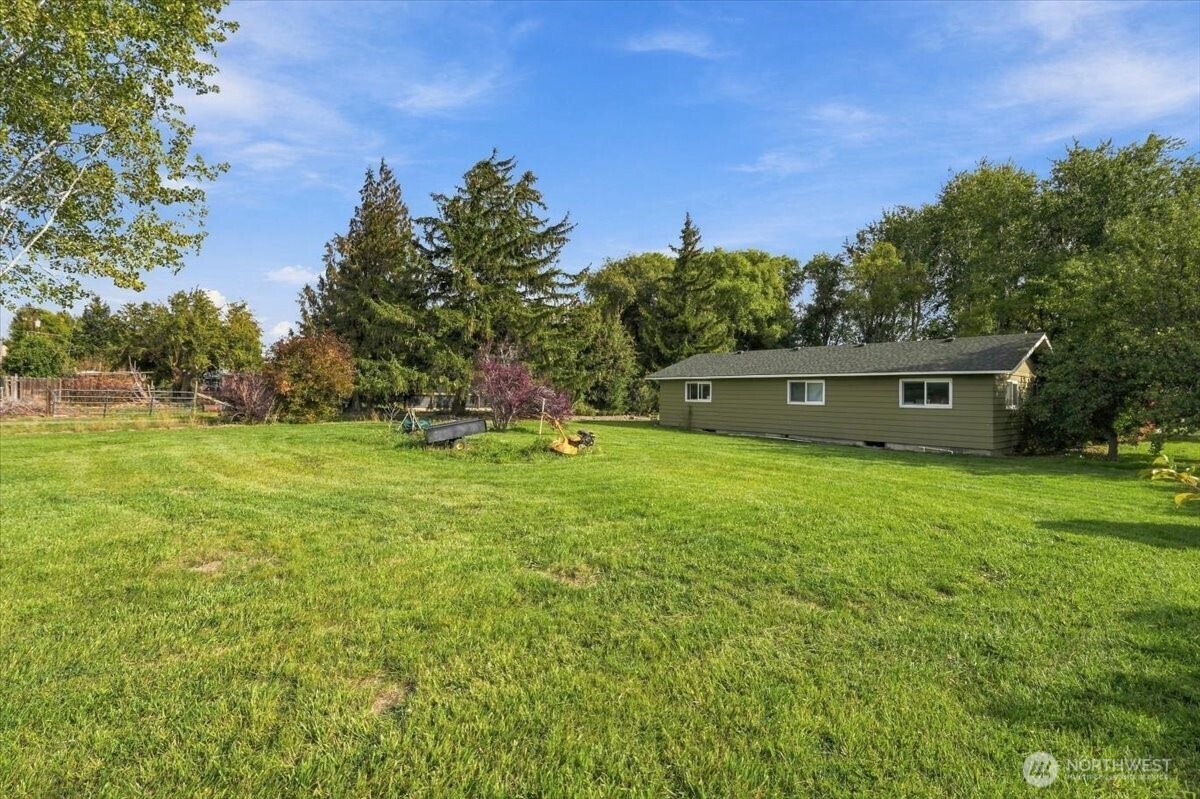 2104 W Dry Creek Road Property Photo 28