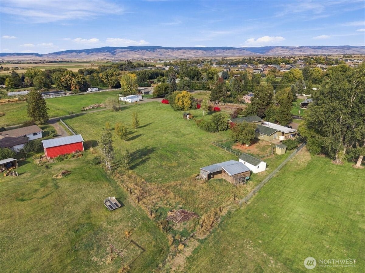2104 W Dry Creek Road Property Photo 31