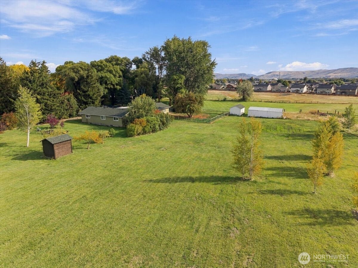 2104 W Dry Creek Road Property Photo 34