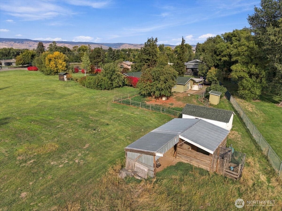 2104 W Dry Creek Road Property Photo 36