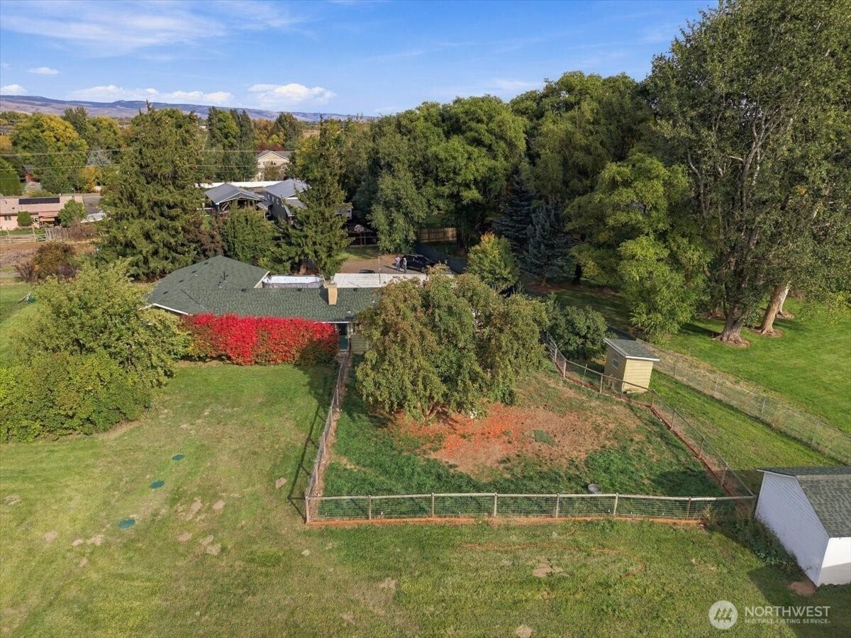 2104 W Dry Creek Road Property Photo 38