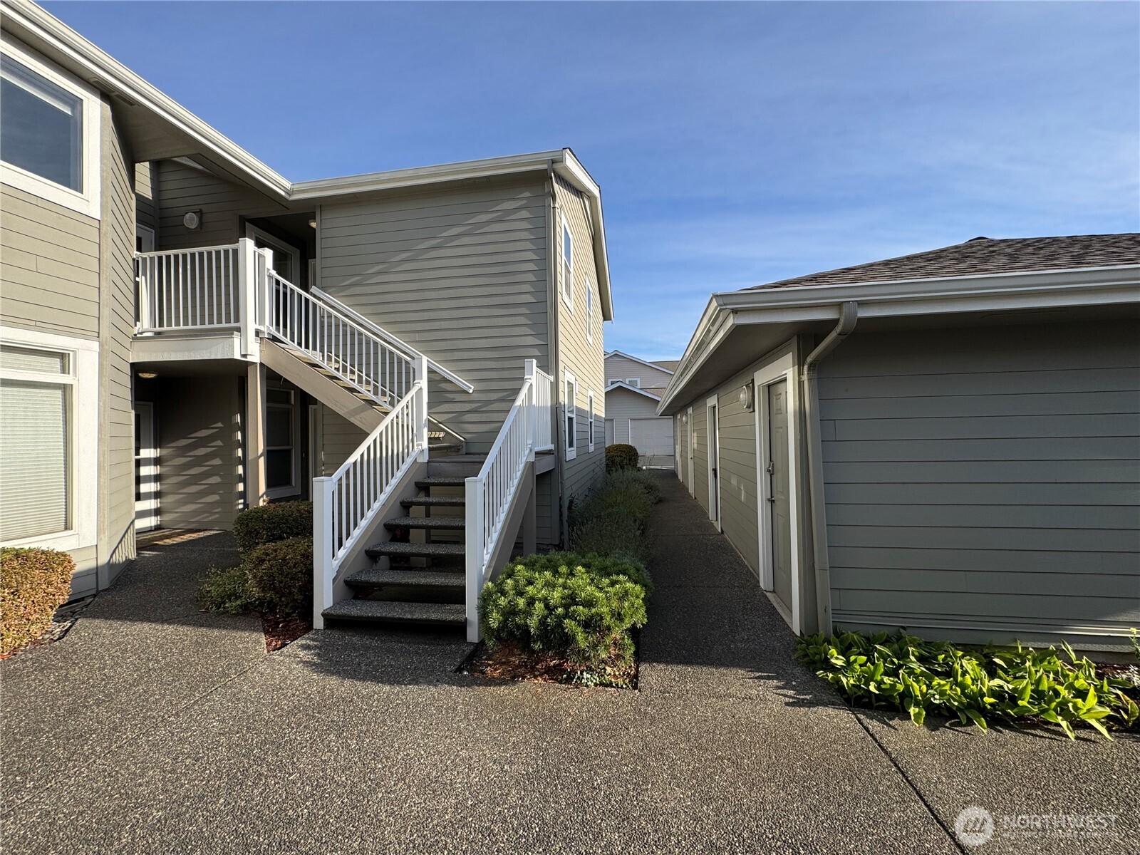 5020 Festival Boulevard 2d Property Photo 3