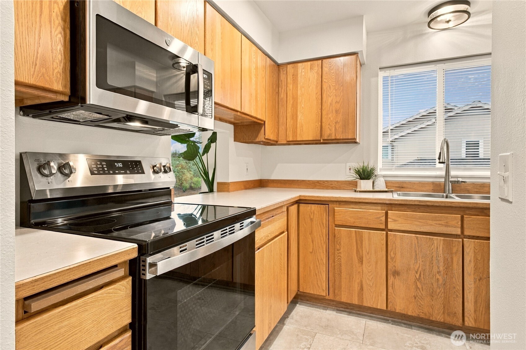 5020 Festival Boulevard 2d Property Photo 4