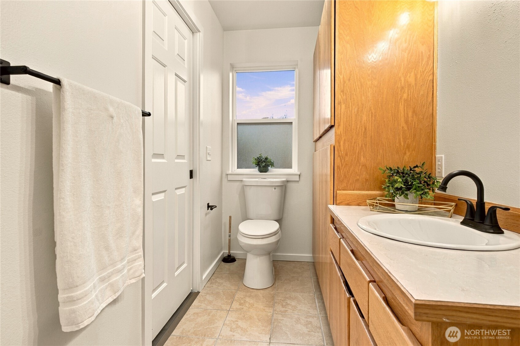 5020 Festival Boulevard 2d Property Photo 14