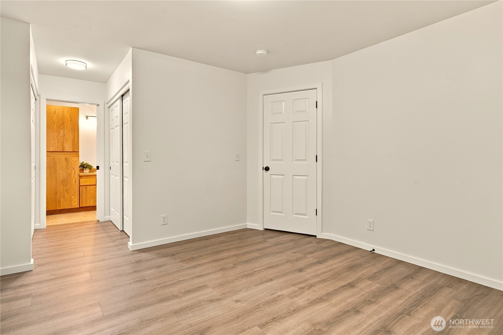 5020 Festival Boulevard 2d Property Photo 17