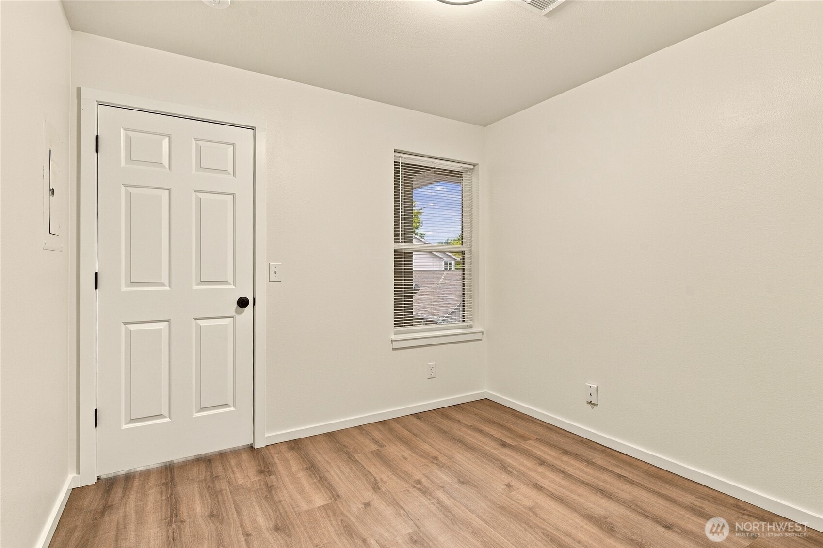 5020 Festival Boulevard 2d Property Photo 19