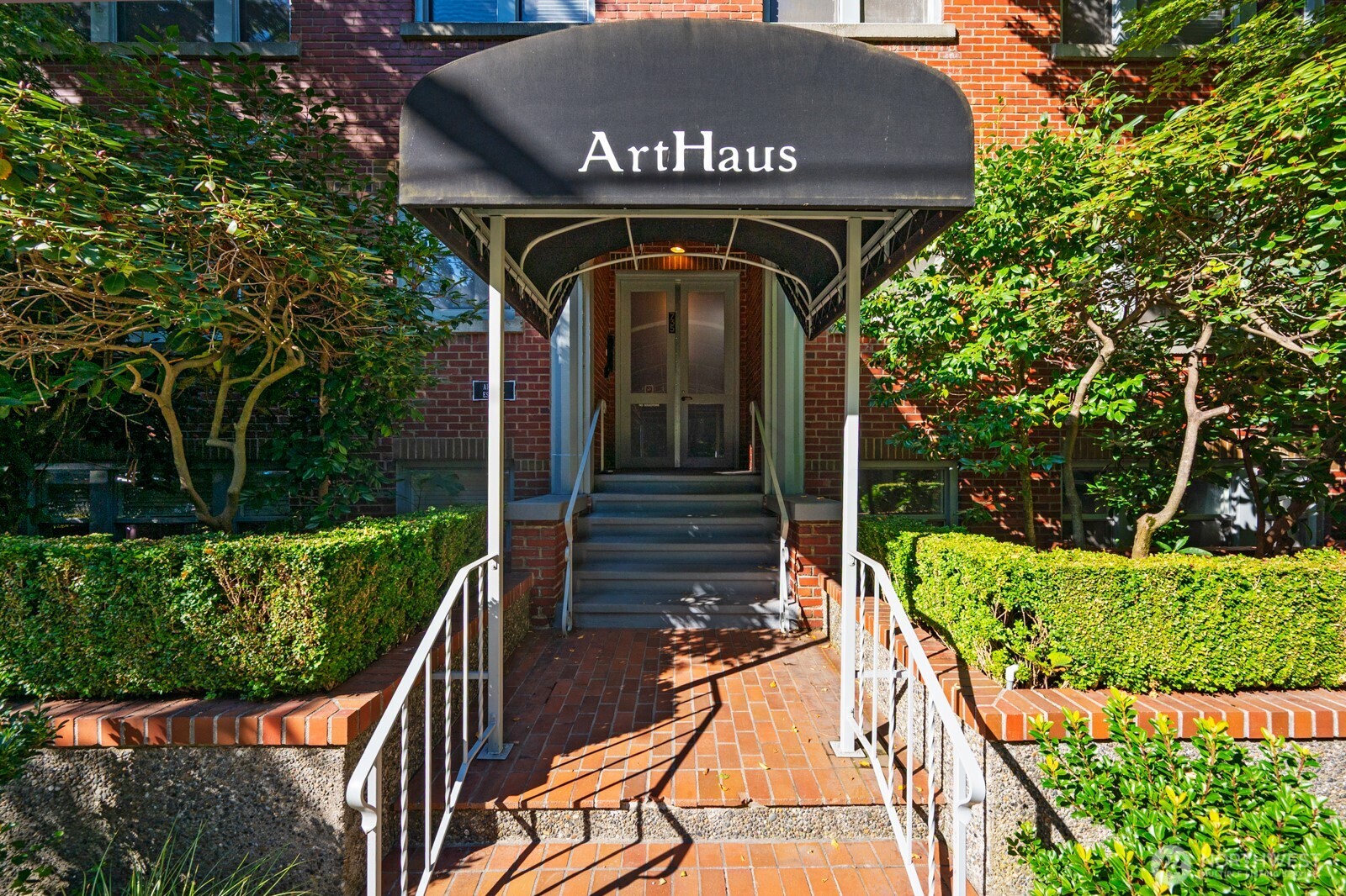 735 Federal Avenue 5 Property Photo 1