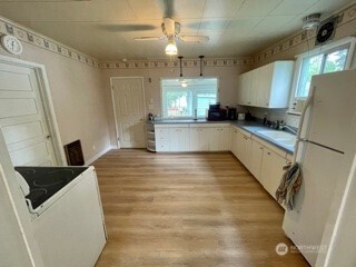 313 Taylor Street Property Photo 6