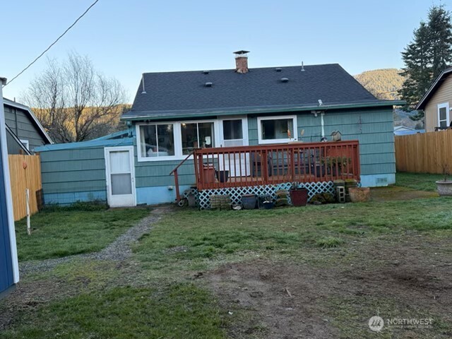 313 Taylor Street Property Photo 22