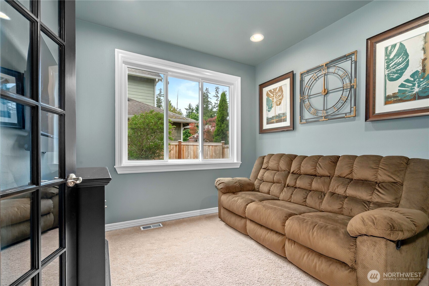23889 Fairfax Street Property Photo 12