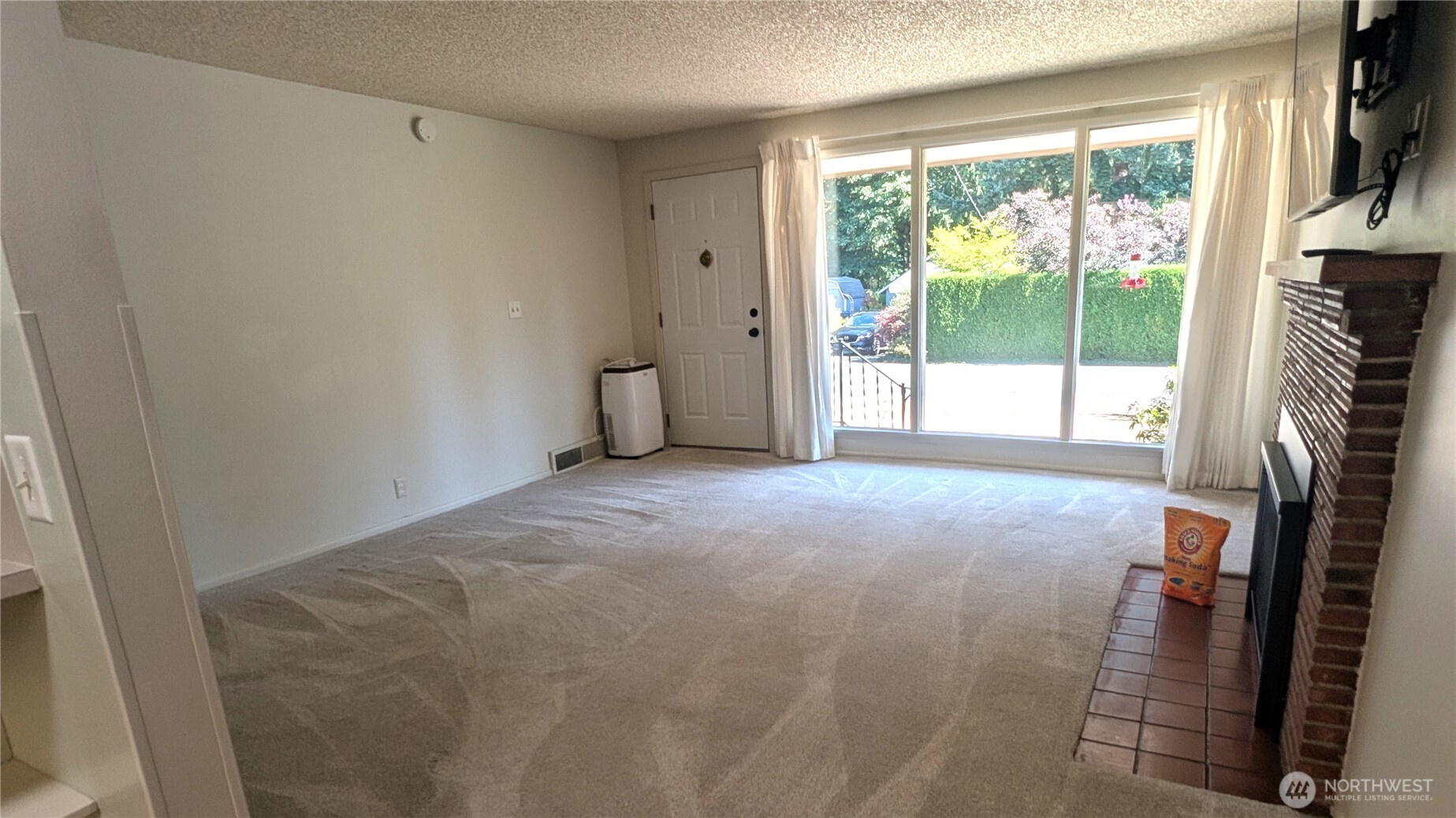 16023 32nd Avenue Property Photo 3