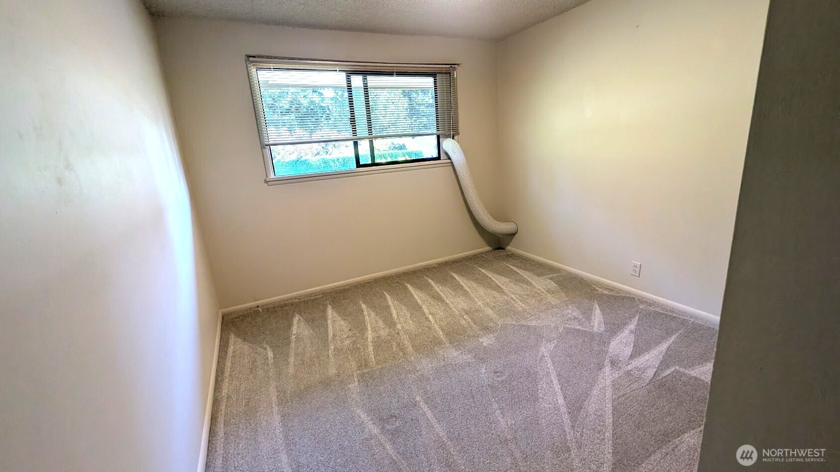 16023 32nd Avenue Property Photo 7