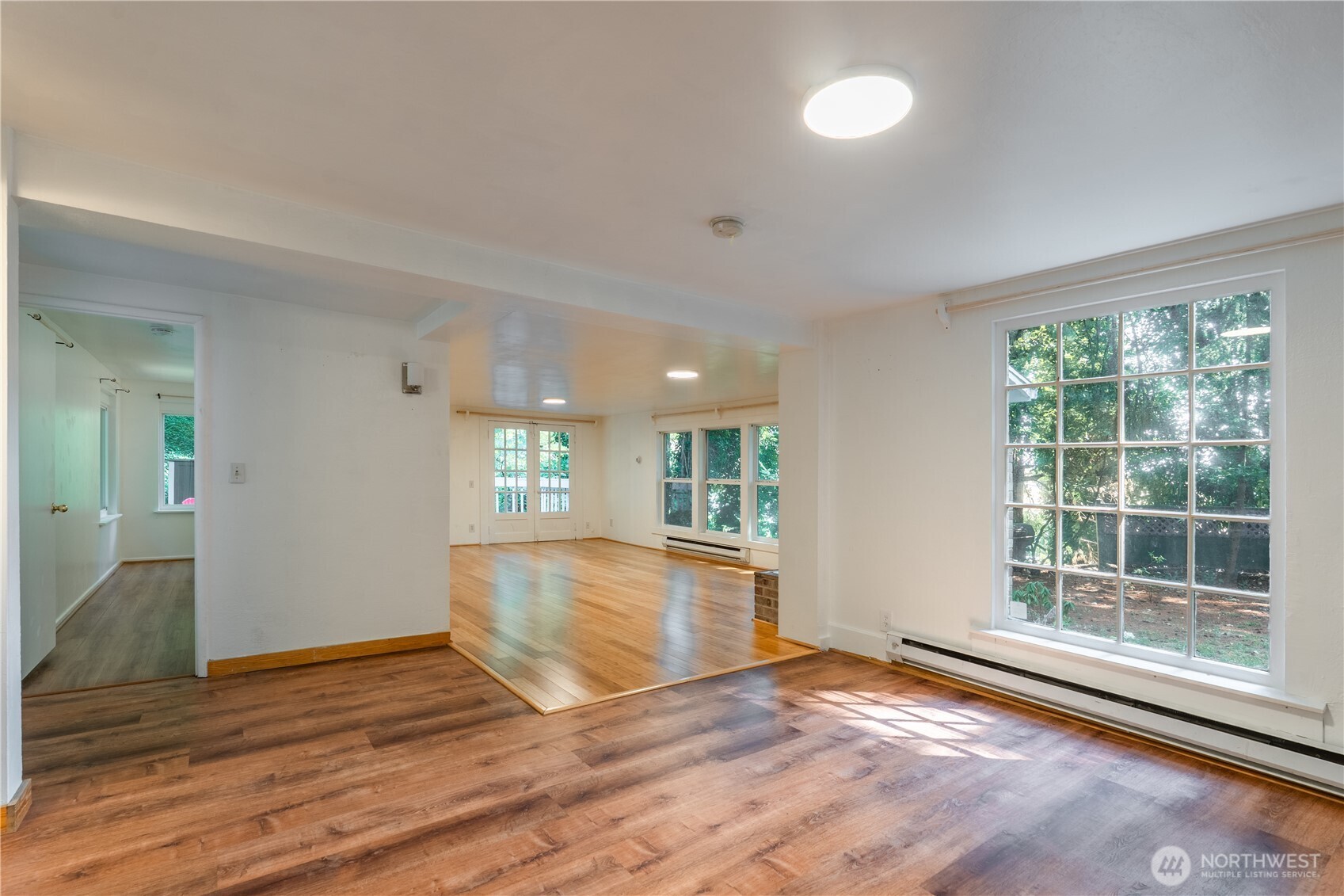 4420 S 200th Street Property Photo 2
