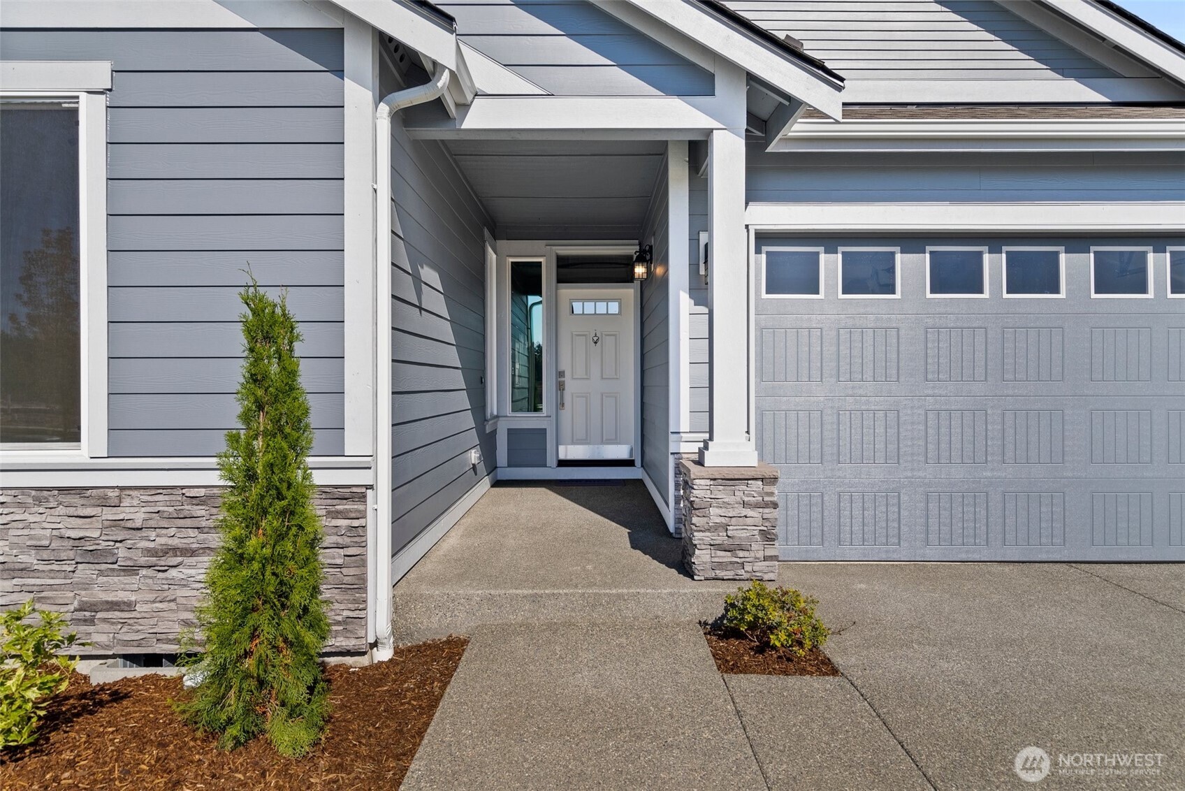 9624 7th Way Property Photo 3