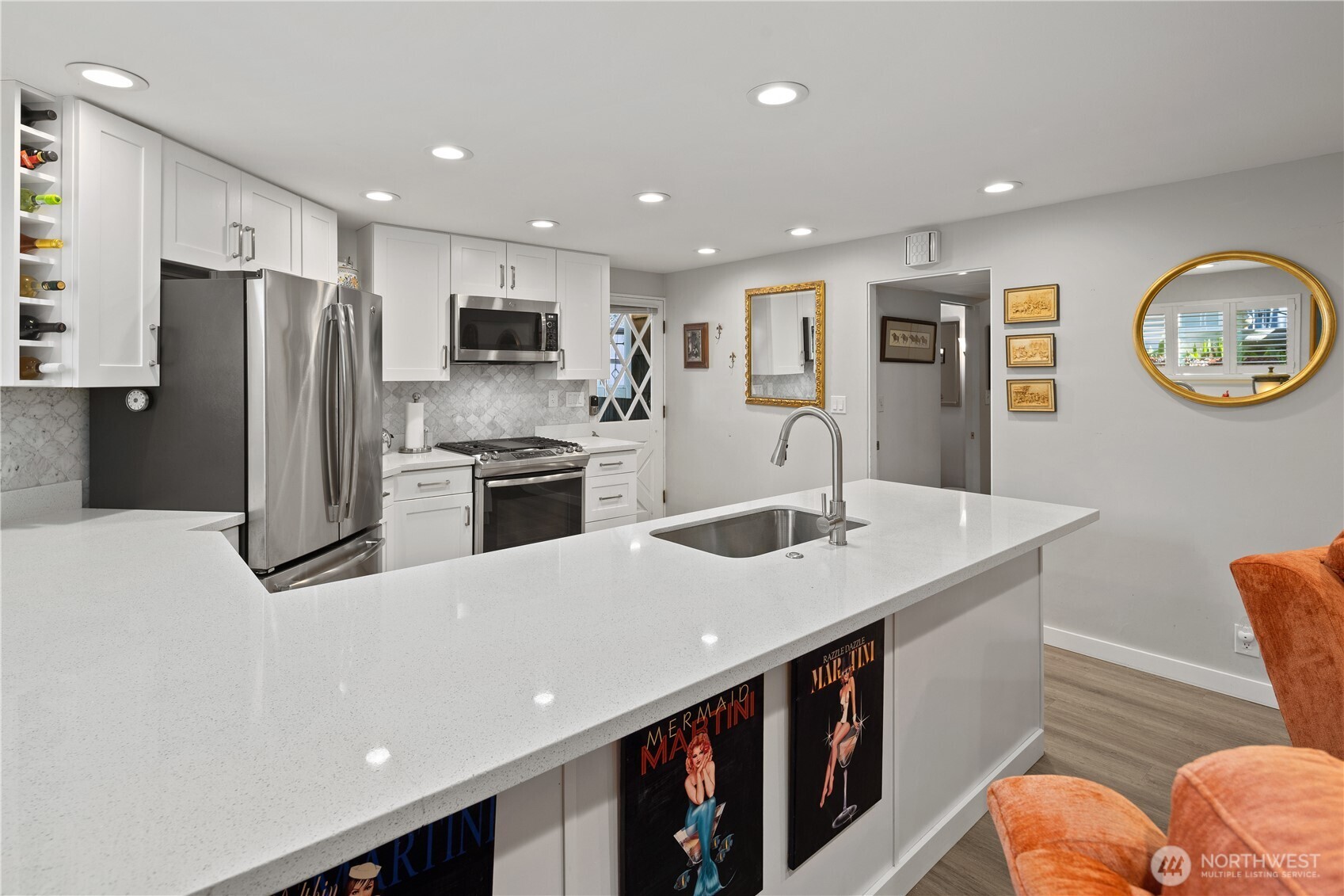 707 W Bertona Street Property Photo 4