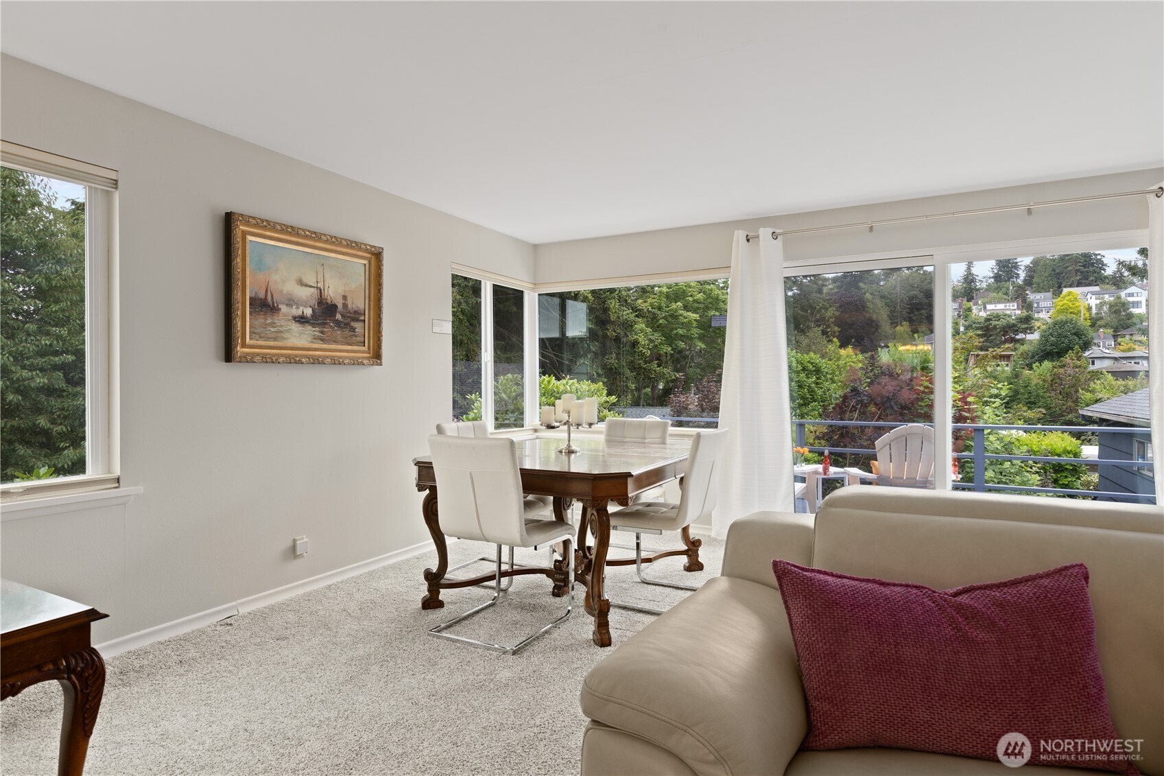 707 W Bertona Street Property Photo 11