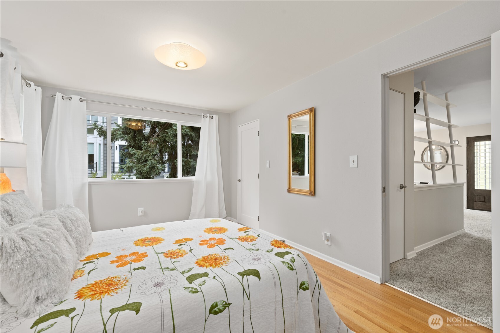 707 W Bertona Street Property Photo 21