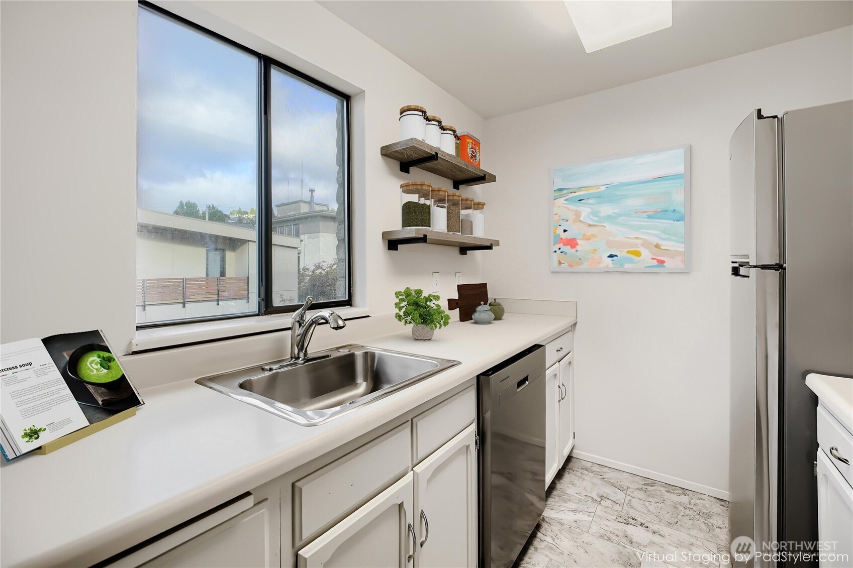 610 Aloha Street 404 Property Photo 6