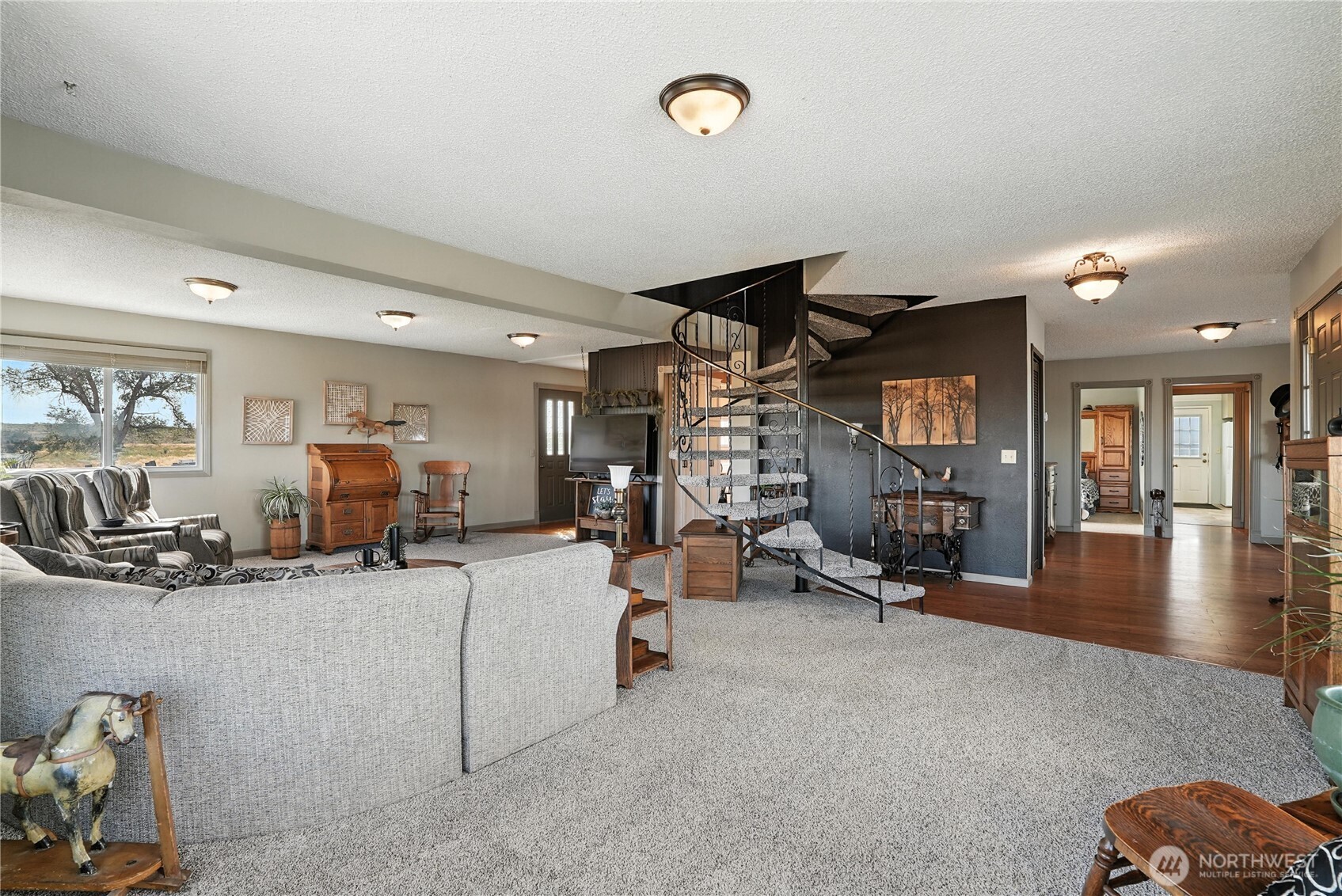 13550 State Route 2 Property Photo 4