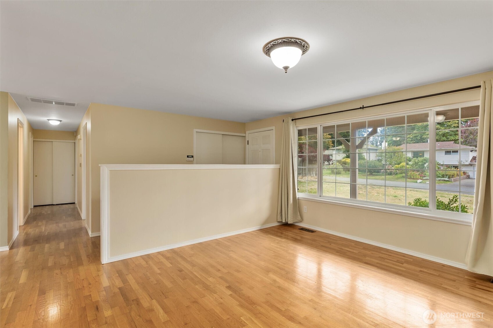 22506 45th Place Property Photo 5