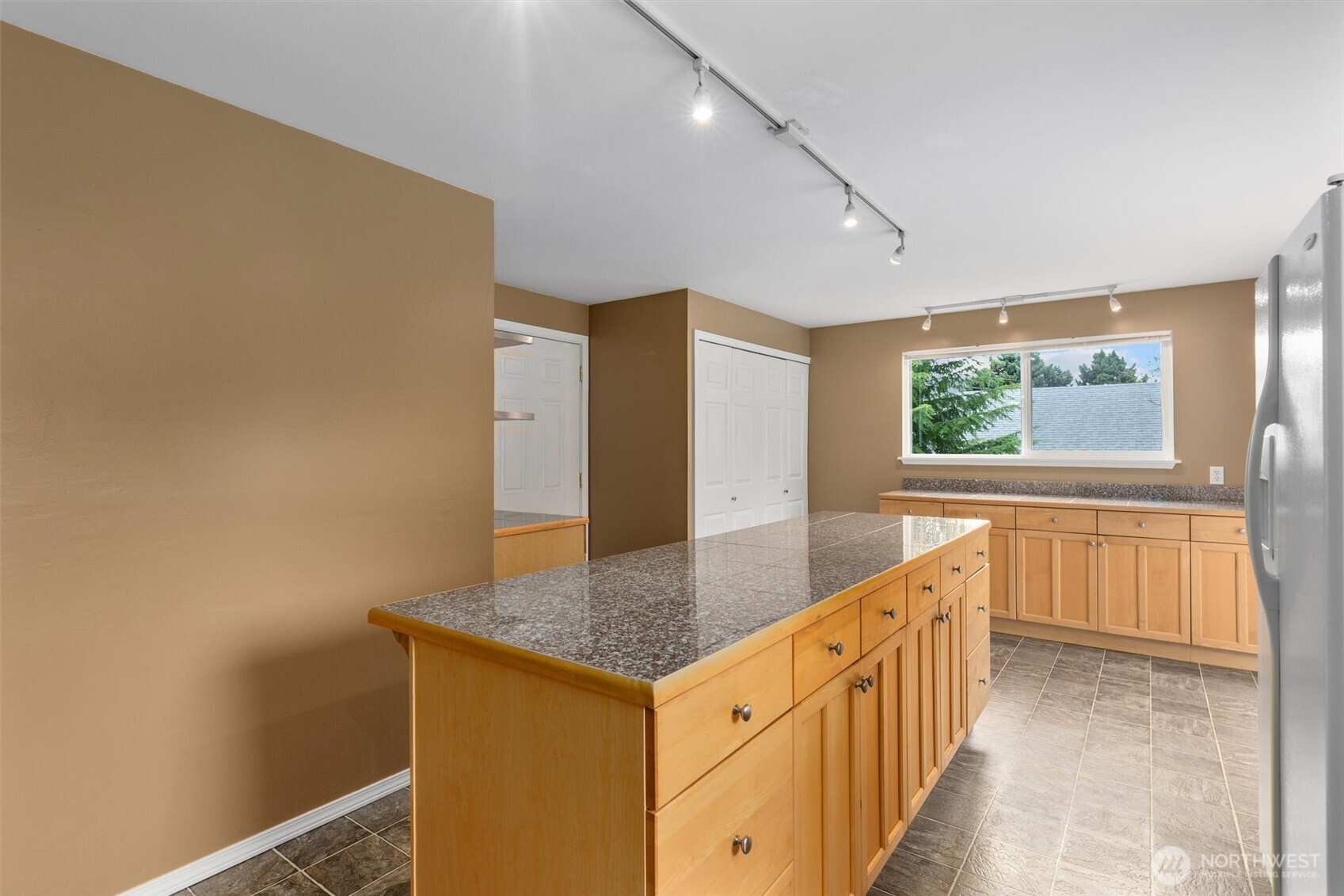 22506 45th Place Property Photo 25