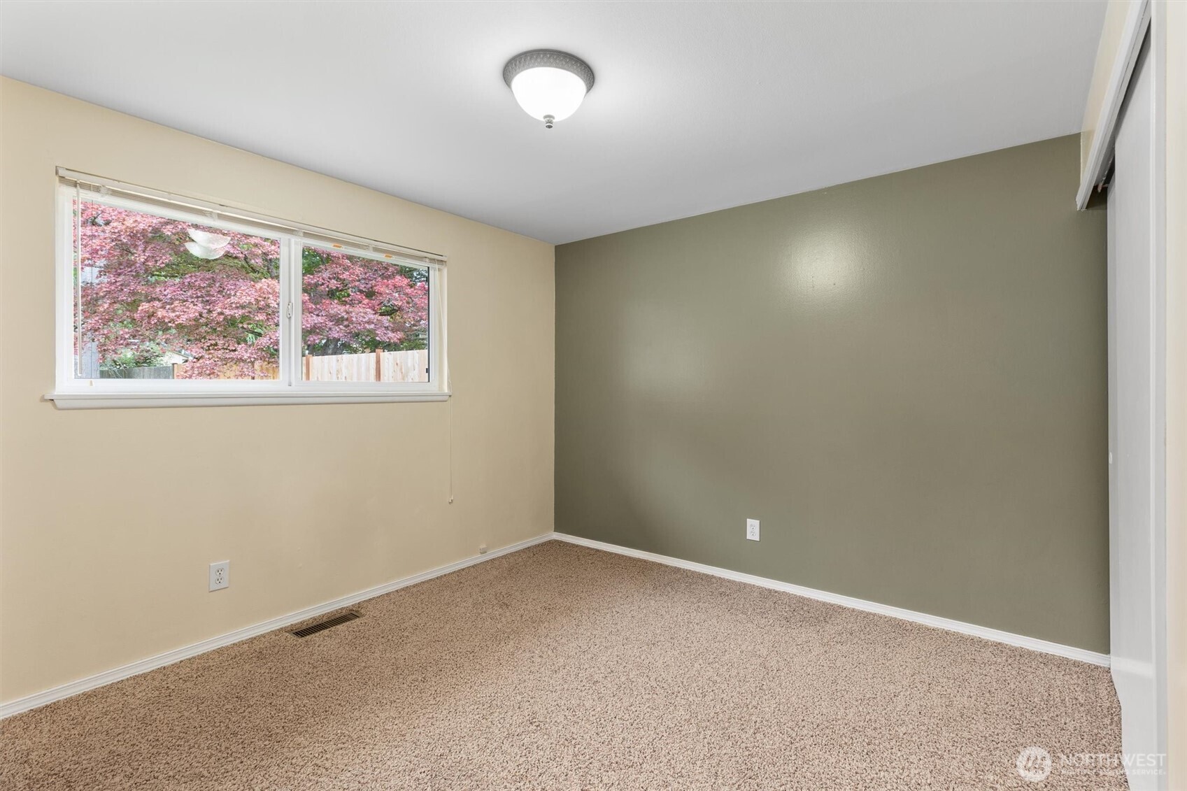 22506 45th Place Property Photo 28