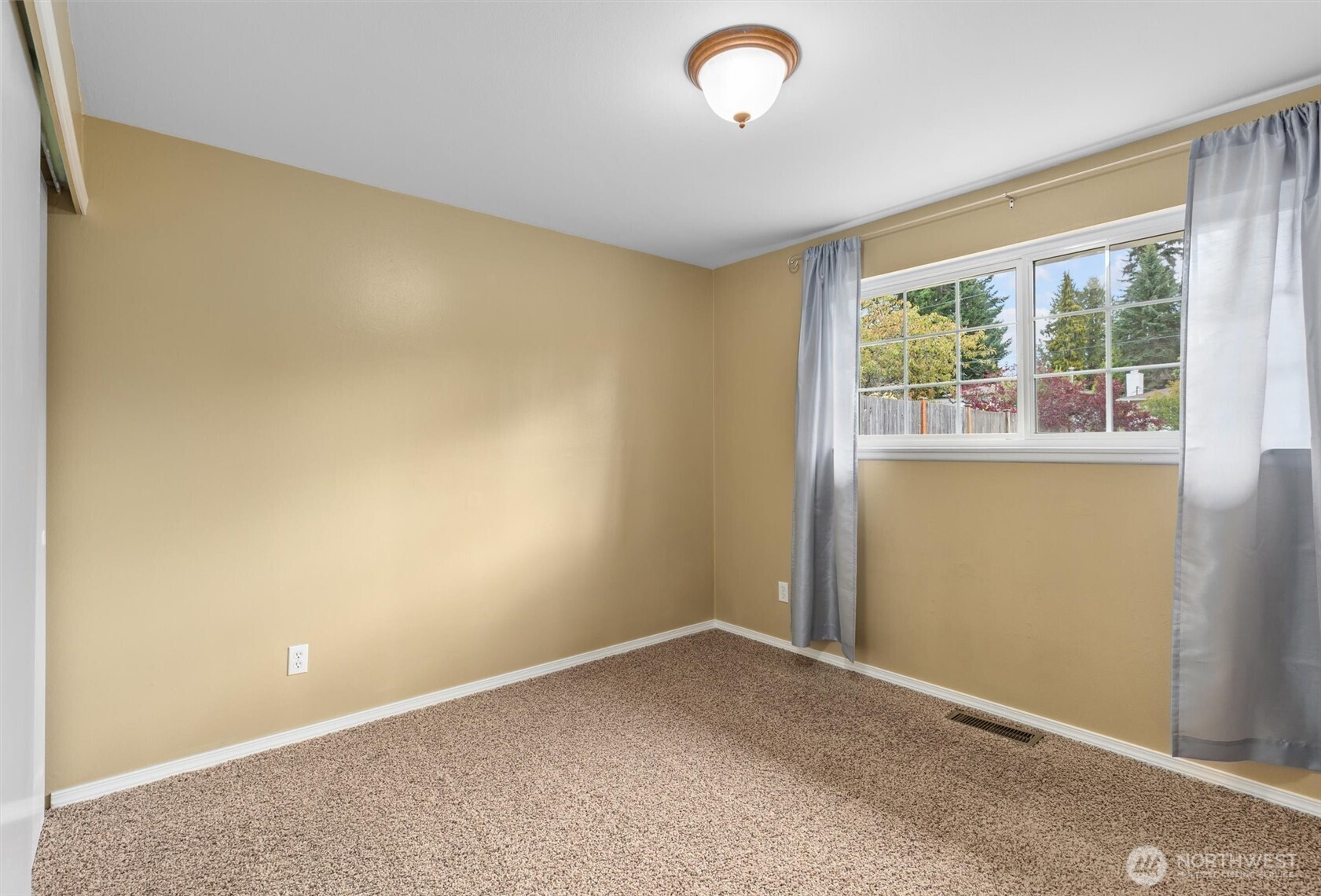 22506 45th Place Property Photo 33