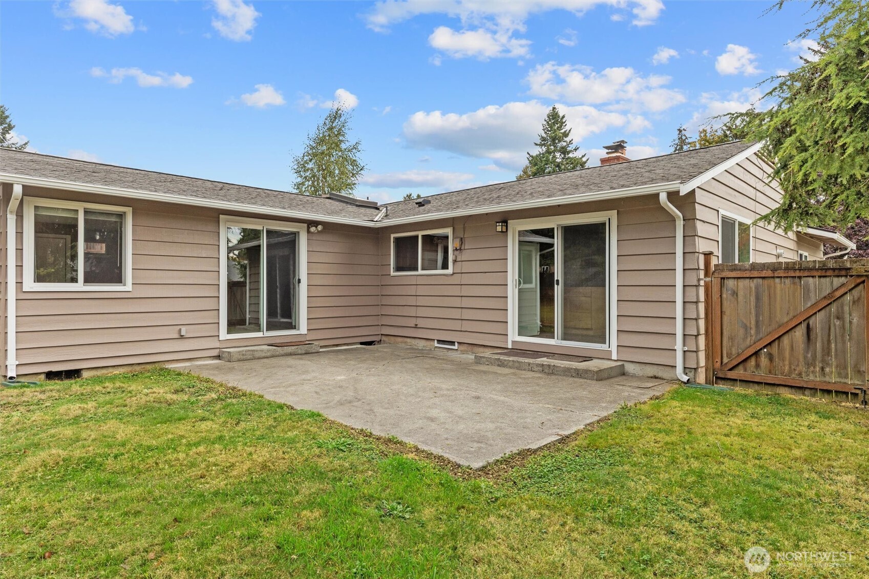 22506 45th Place Property Photo 39