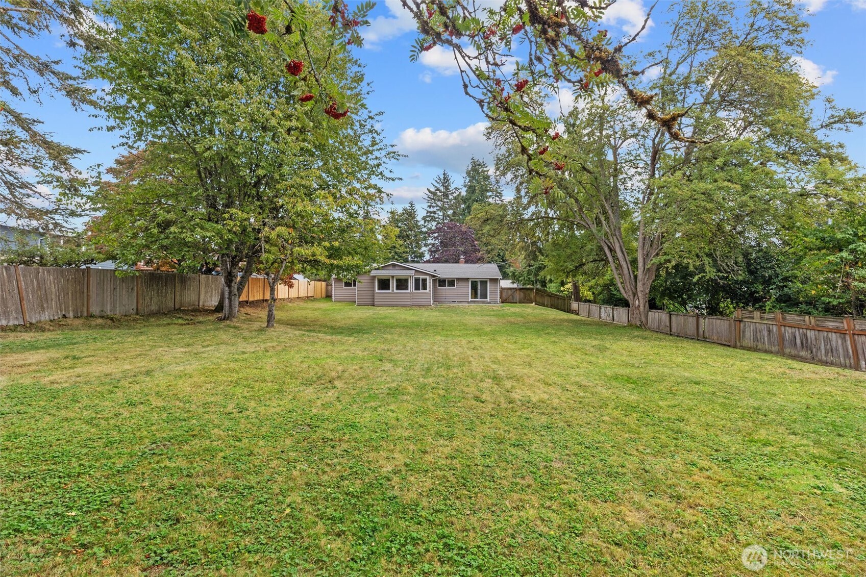22506 45th Place Property Photo 40
