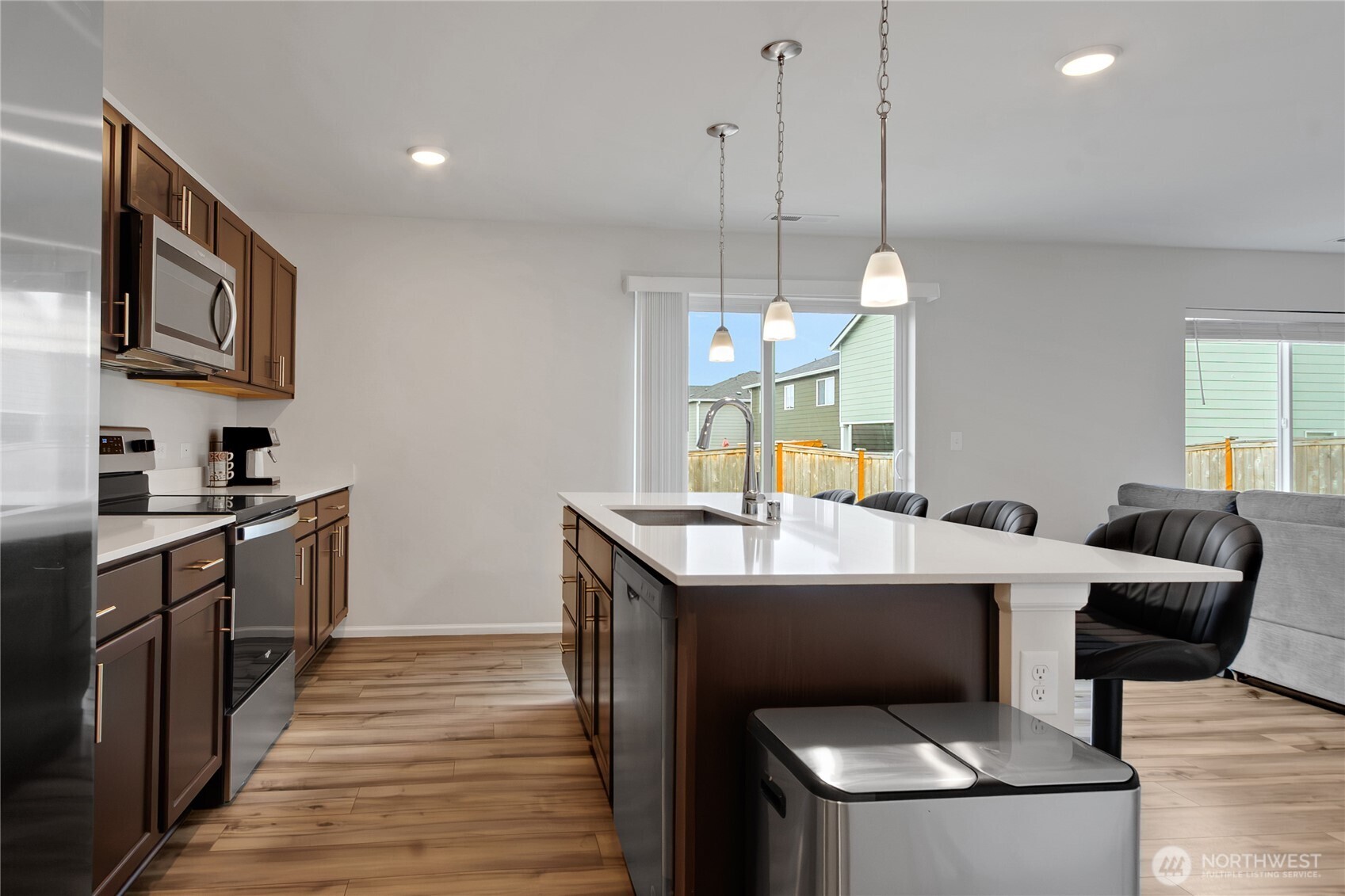 15136 Iverson Loop Property Photo 4