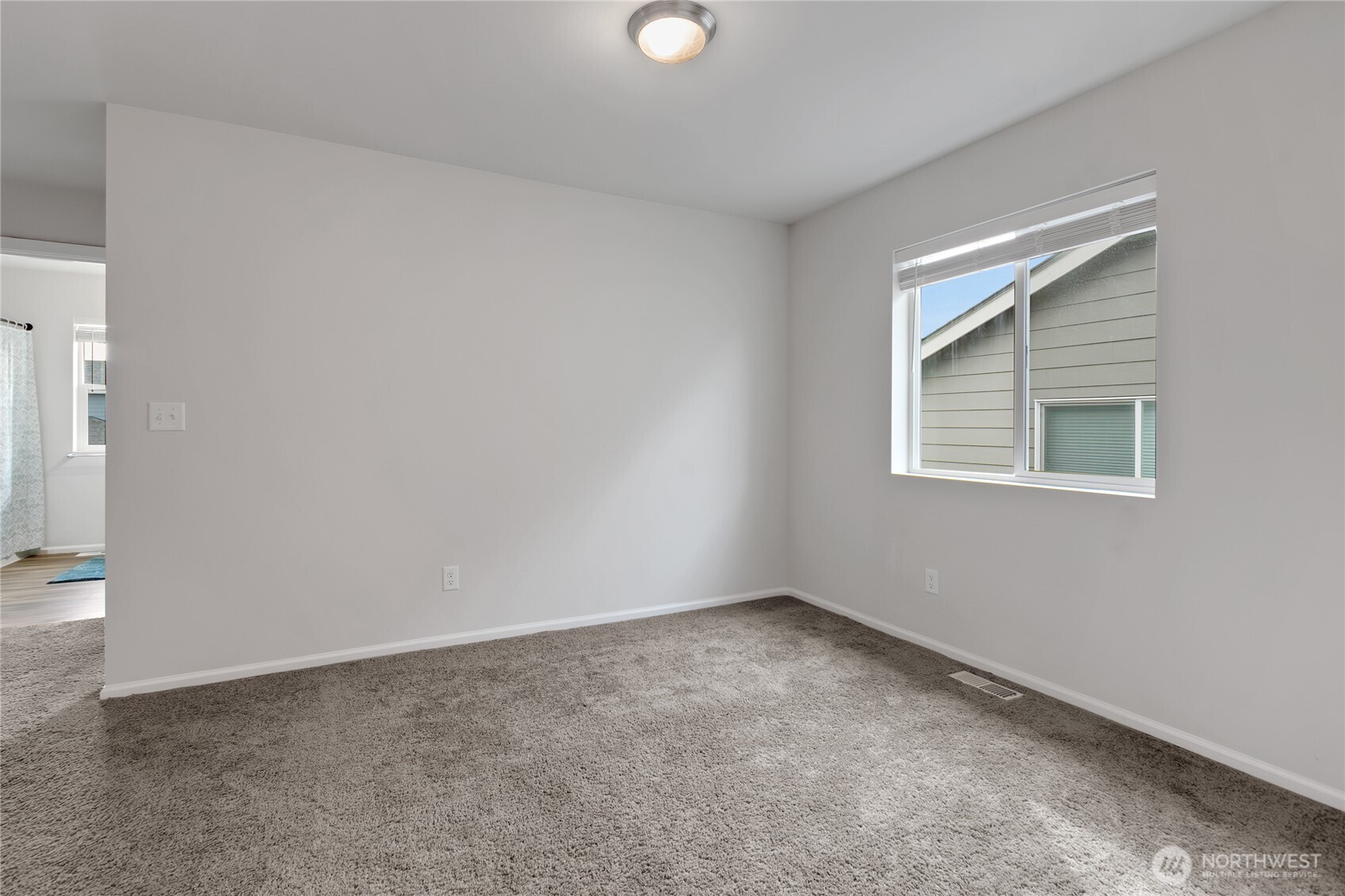 15136 Iverson Loop Property Photo 9