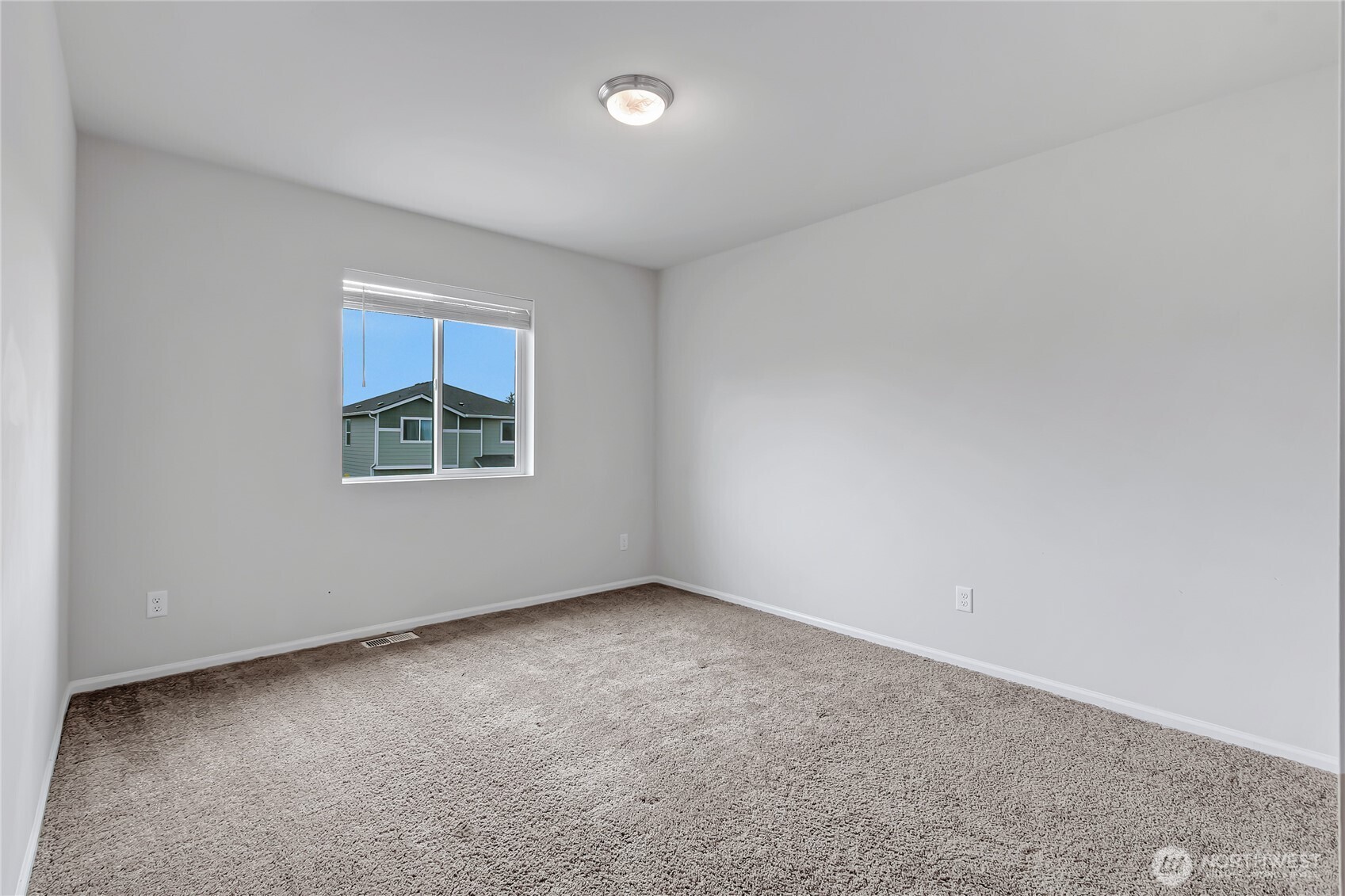 15136 Iverson Loop Property Photo 12