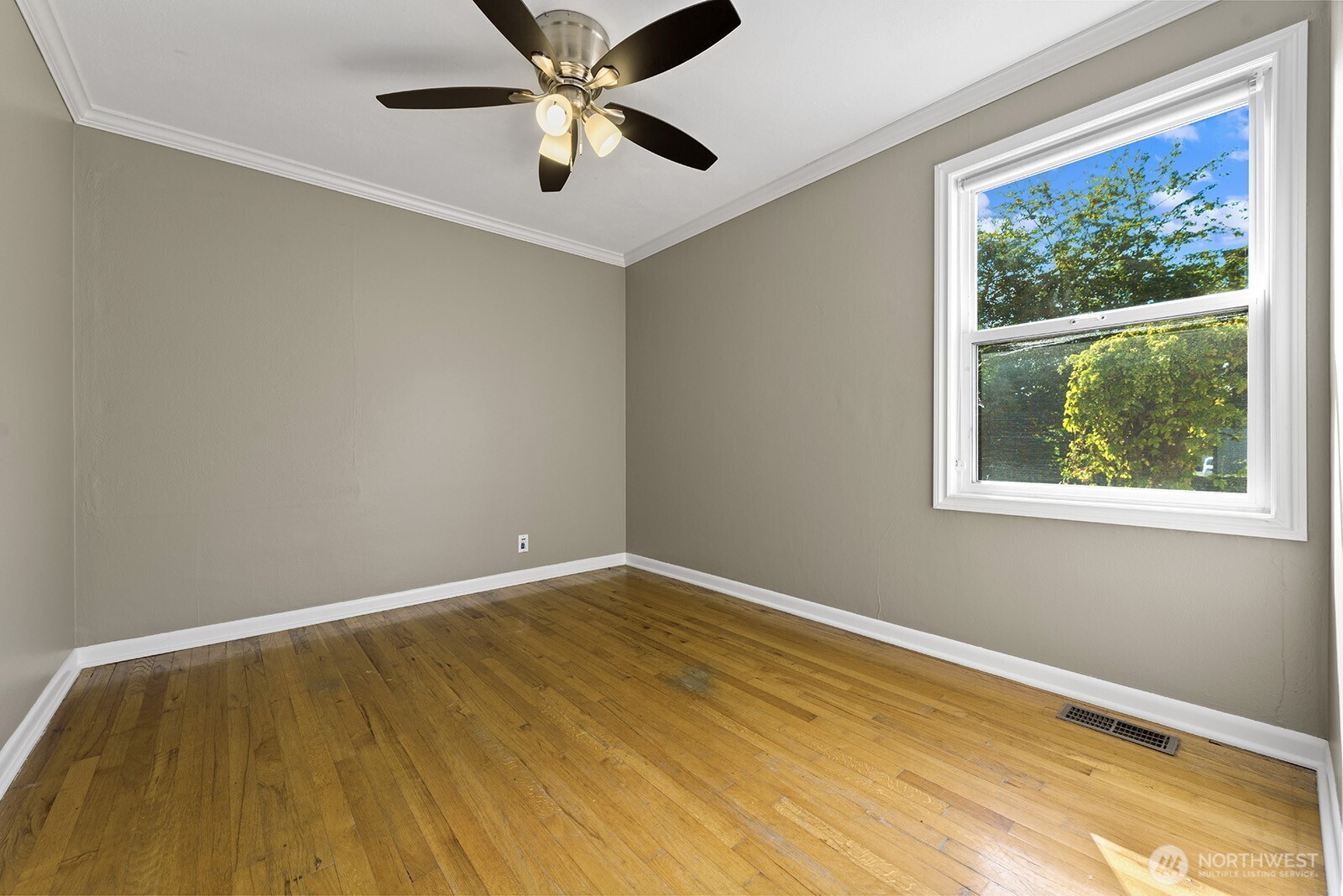 829 Ne 189th Street Property Photo 22