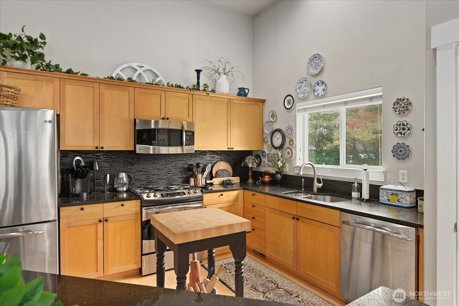 20097 High Meadows Road Property Photo 6