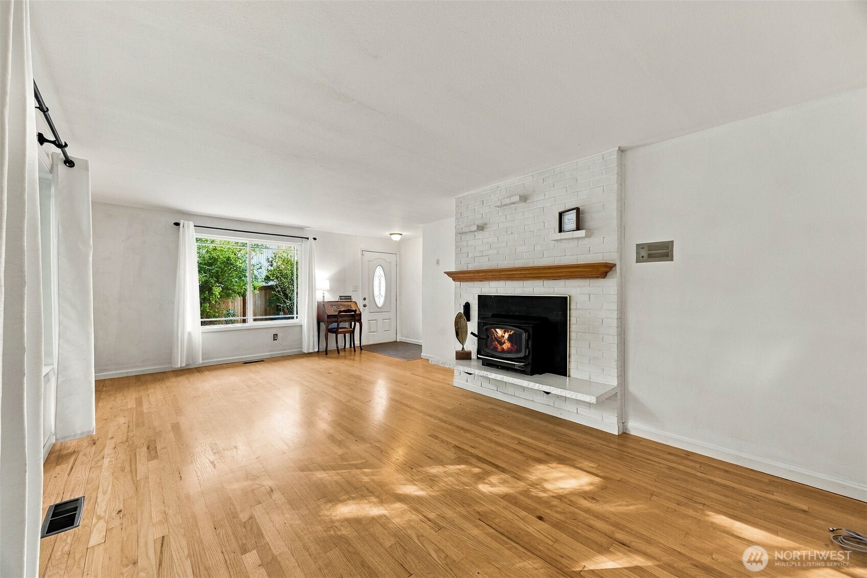1805 204th Place Property Photo 3
